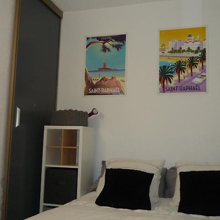 Appartementfrontdemersaintraphaelsantalucia Esterno foto