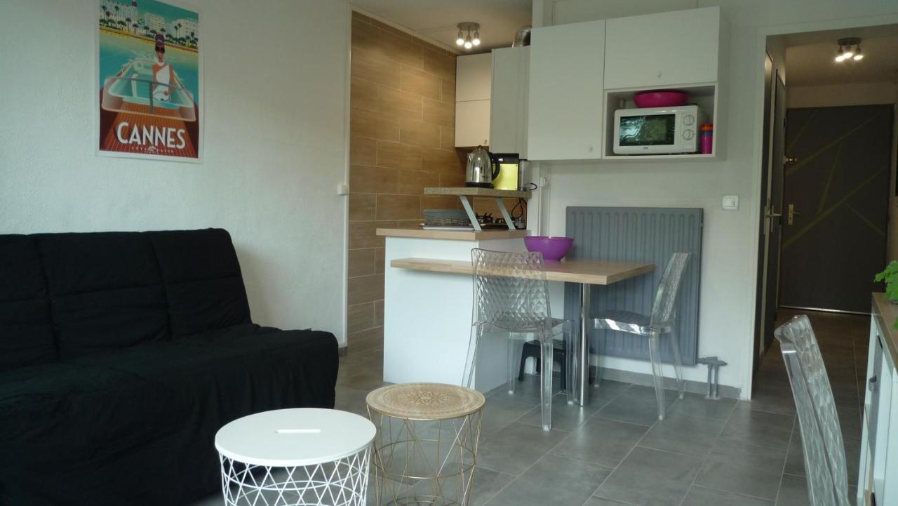 Appartementfrontdemersaintraphaelsantalucia Esterno foto